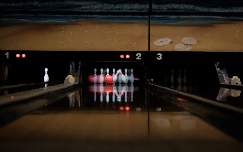 Bowling play at an alley